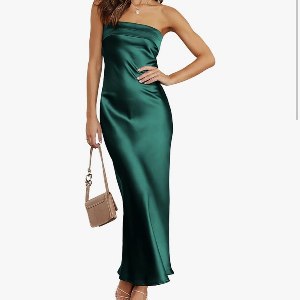 Strapless emerald midi dress.